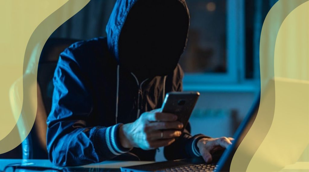 Як діють шахраї під час війни: в НБУ розповіли про основні схеми