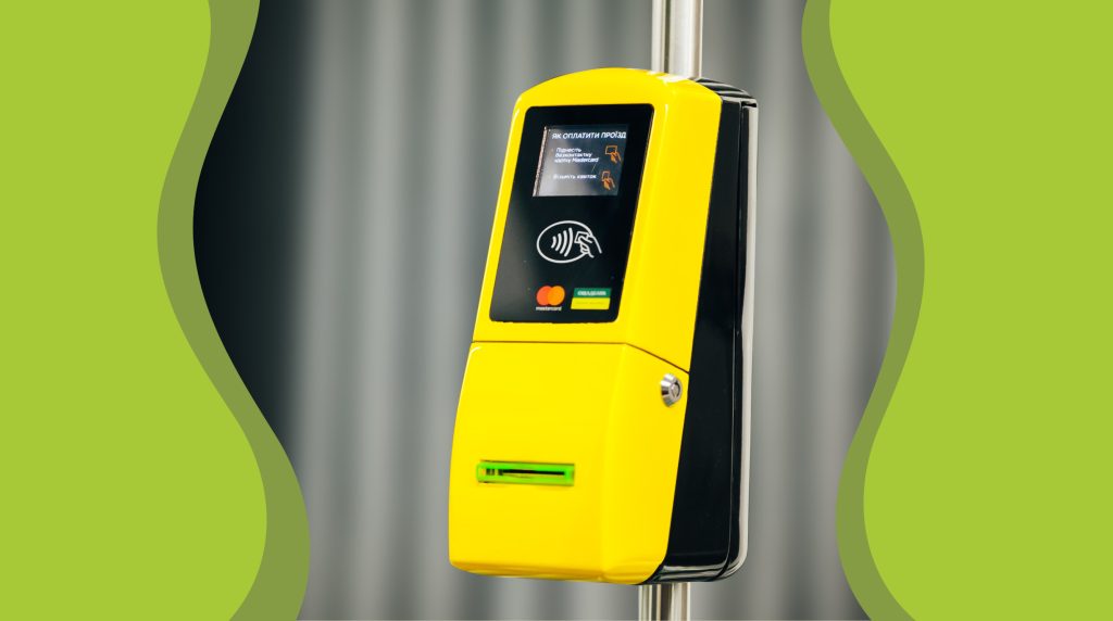 У Львові запрацювала безготівкова оплата проїзду електронним квитком ЛеоКарт