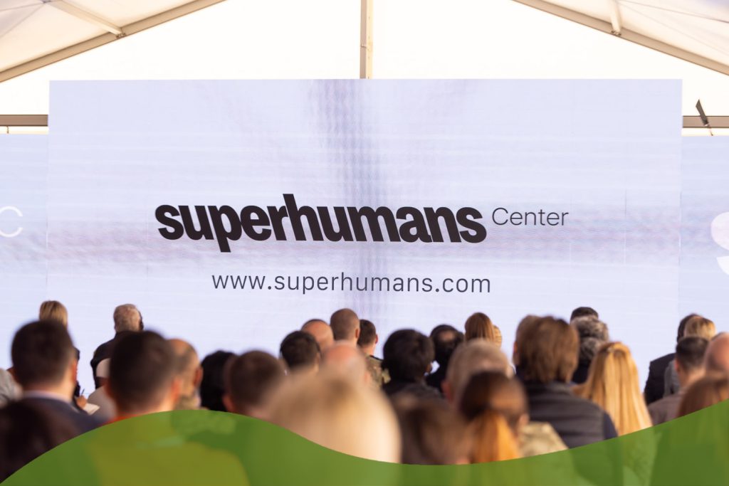 ПриватБанк та Mastercard відкрили збір для Superhumans на реконструкцію обличчя пацієнтів після травм внаслідок війни